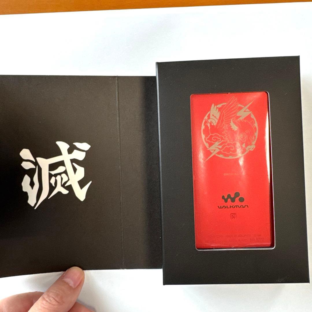 ⭐︎ 鬼滅の刃　善逸 伊之助 ウォークマン　NW-A105　赤　 新品⭐︎