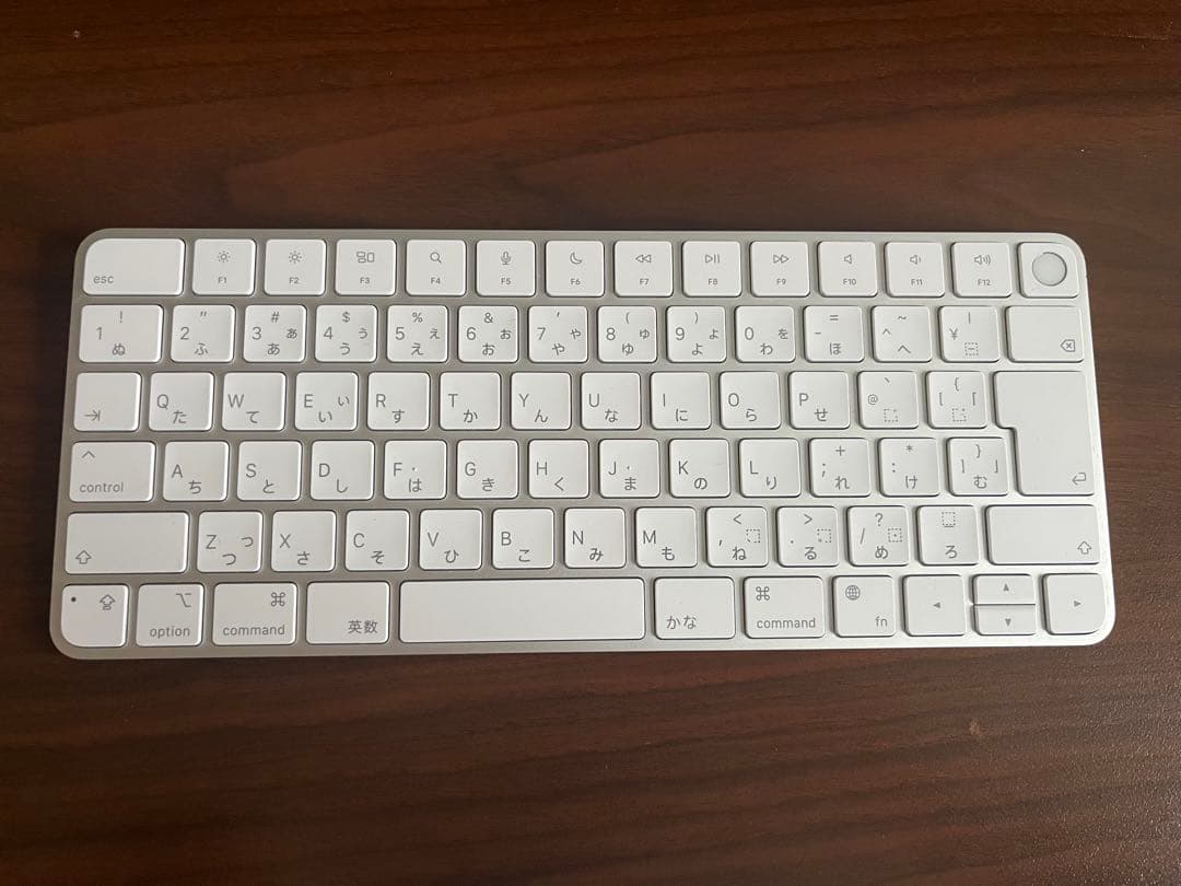 Magic Keyboard with Touch ID ホワイト 日本語配列