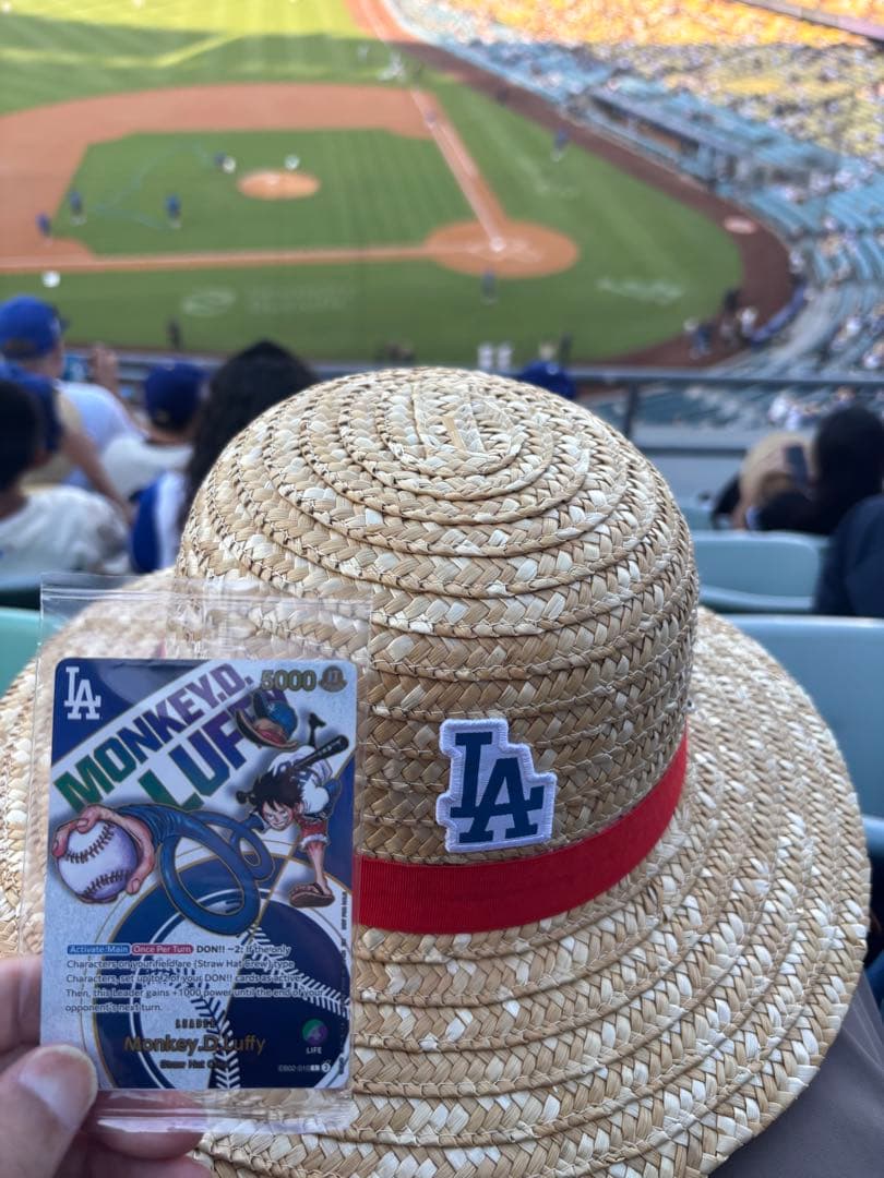 ★球場配布★ワンピース ルフィ×ドジャース コラボ限定カードと麦わら帽子セット！
