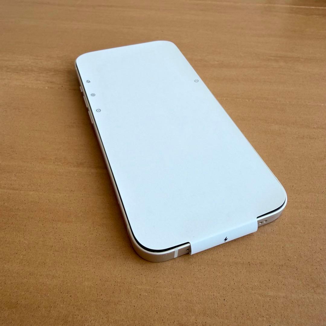 iPhone 13 スターライト 128GB SIMフリ 美品 送料無料