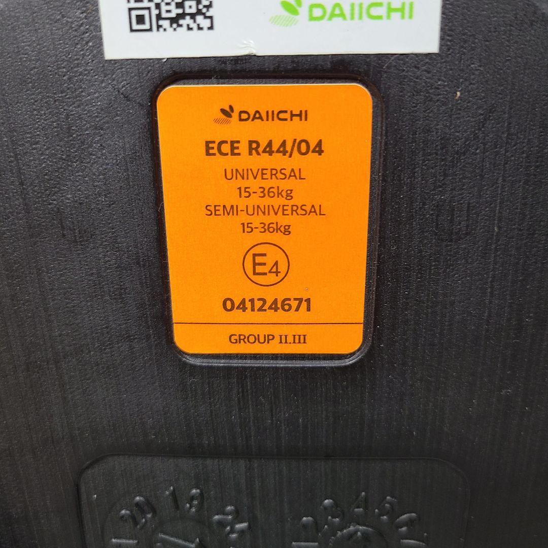 ち*こ様 ほぼ新品未使用　ジュニアシート チャイルドシート　　3歳～11歳　IS