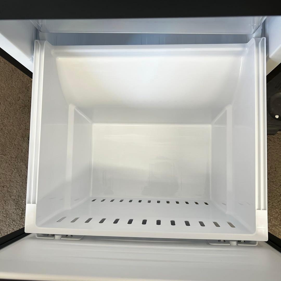 131⭕️【25年製】冷蔵庫　小型　パナソニック　美品　マット　黒　安い　設置無料