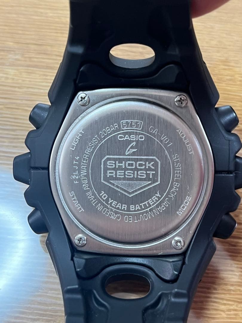 カシオG-SHOCK GA-V01