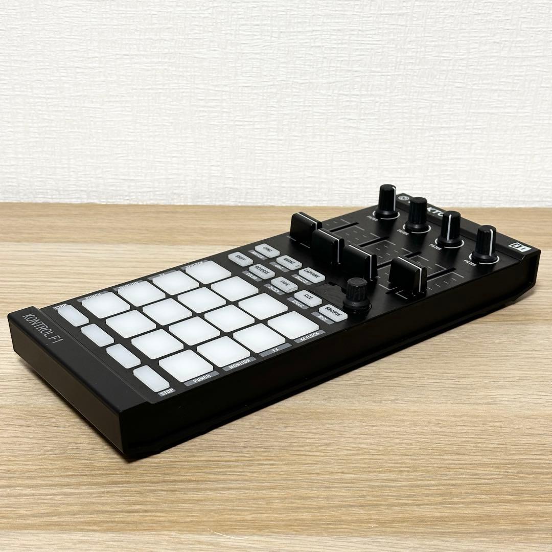 AYUm KONTROL F1 DJコントローラ