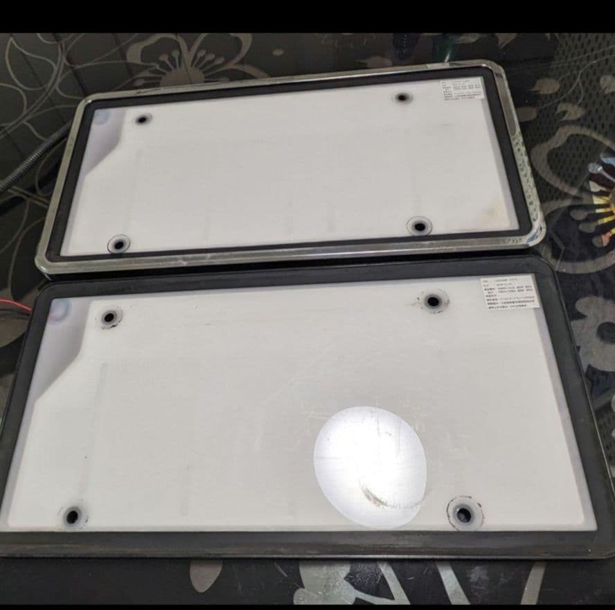 大型用字光式ナンバープレート