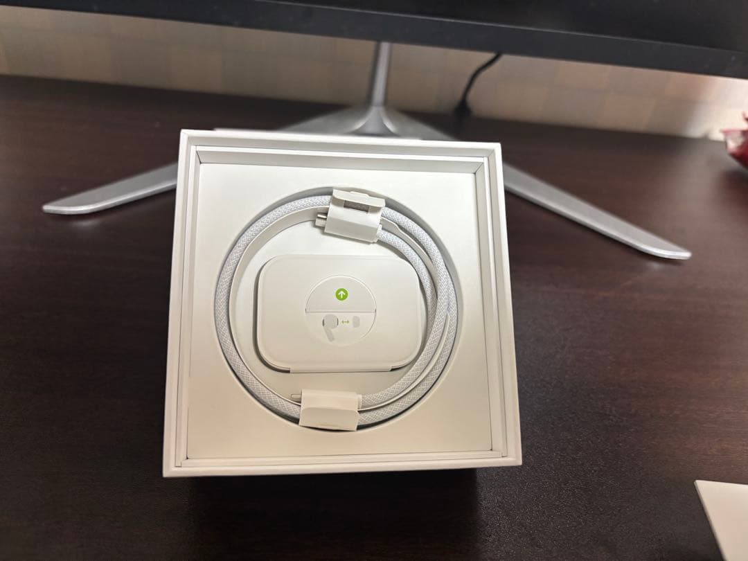 AirPods Pro第二世代正規品　右耳のみ