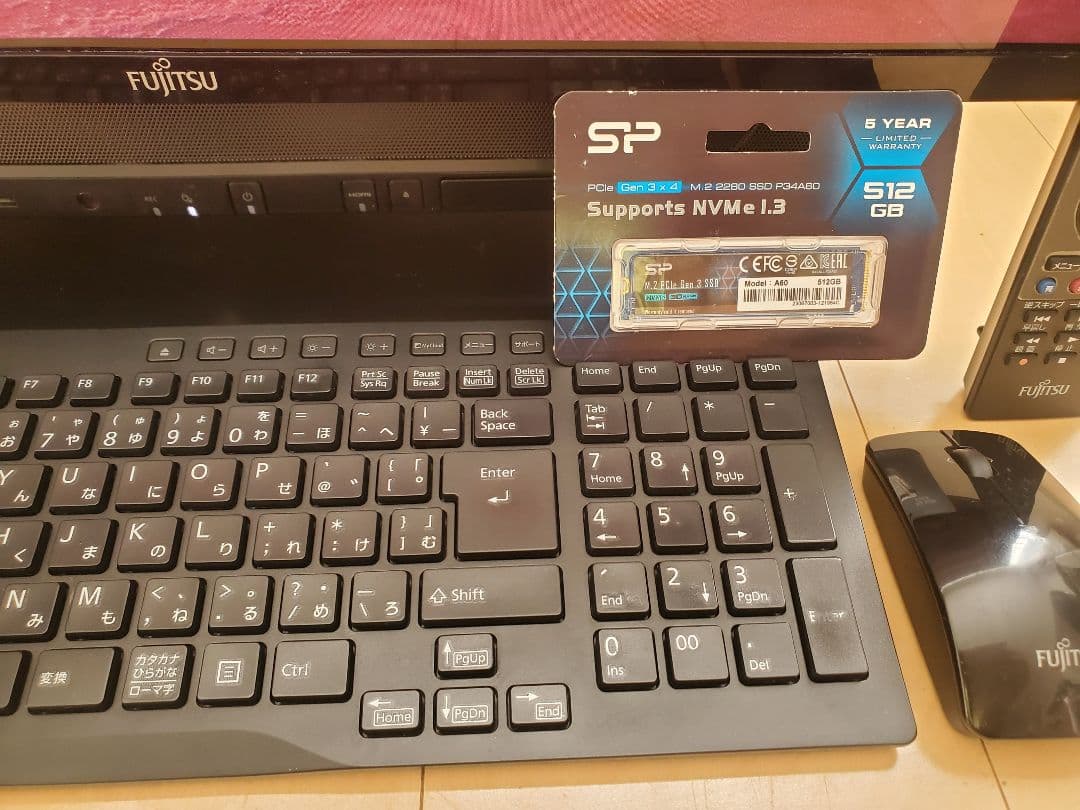 富士通FMV FH90/A3/i7-6700HQ/M.2 512GB/32GB