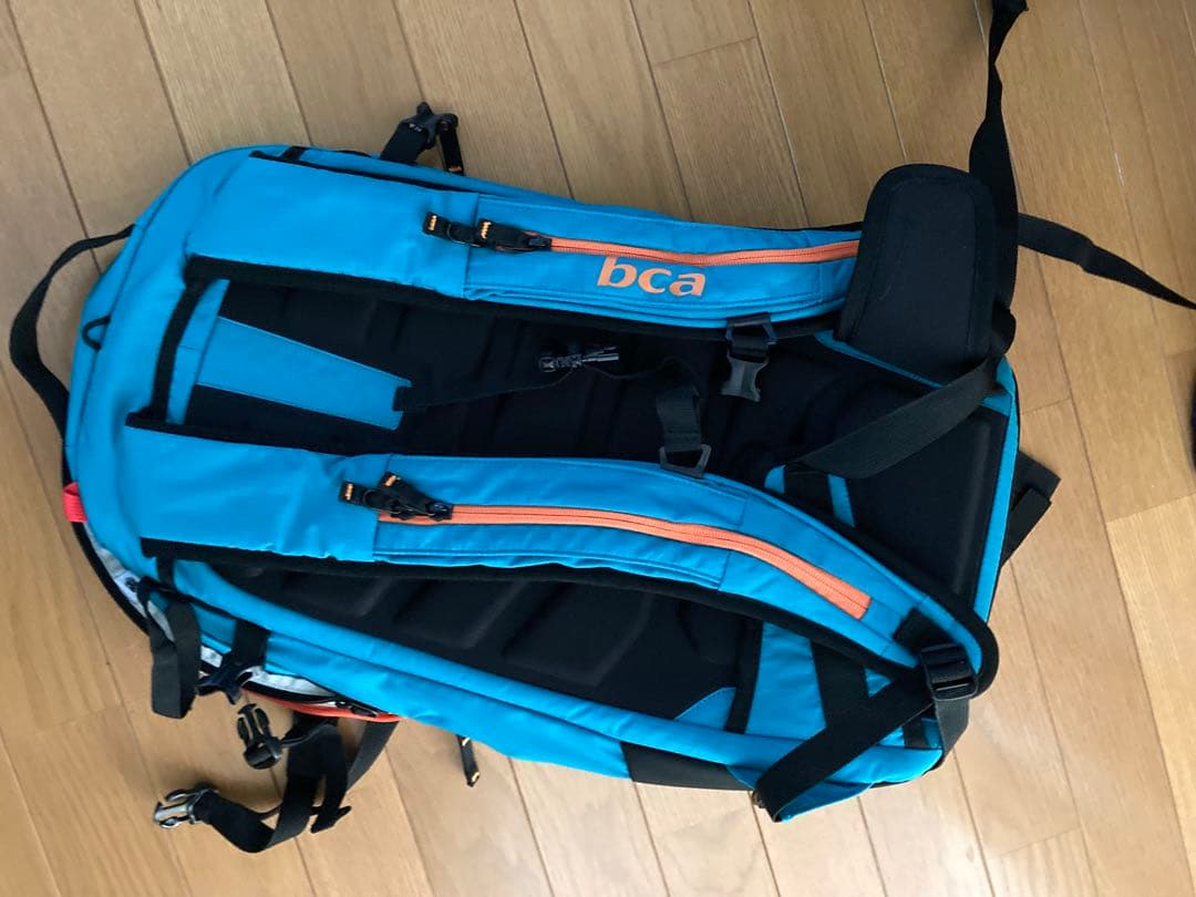 バックカントリーアクセス　20リットル