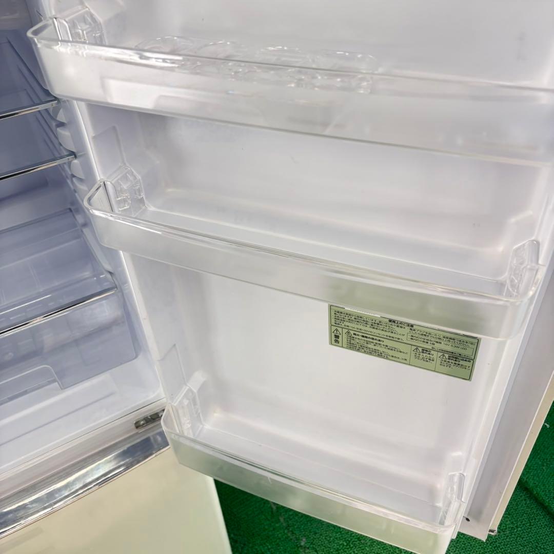 728 冷蔵庫　スリムデザイン　小型　一人暮らし　レトロ　格安　洗濯機も有　美品
