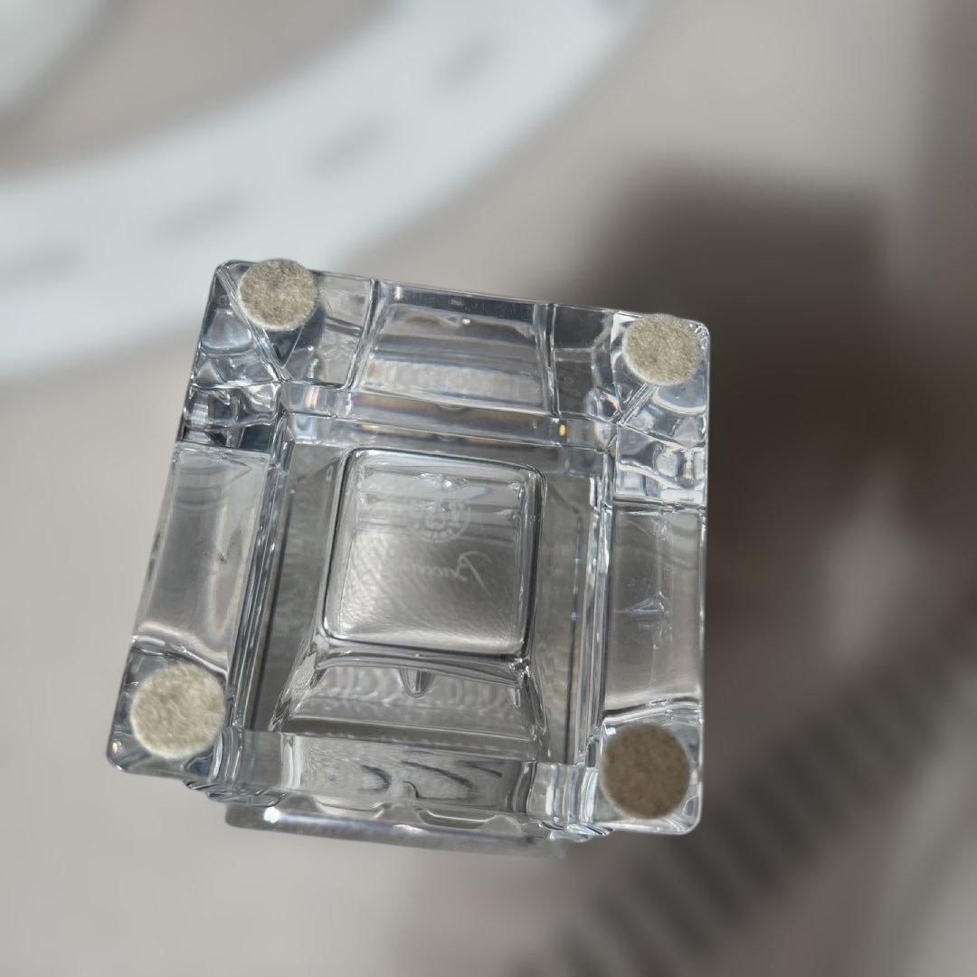 バカラ　コロンビーヌ　フラワーベース花瓶一輪挿し