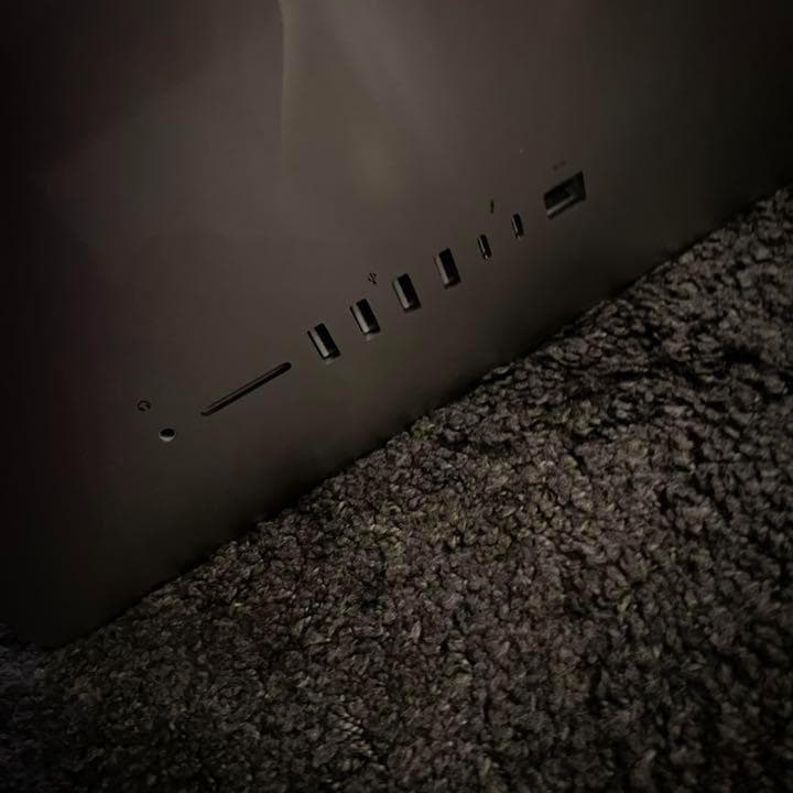 【希少】iMac 2019 27インチ i9 メモリ128GB VESA