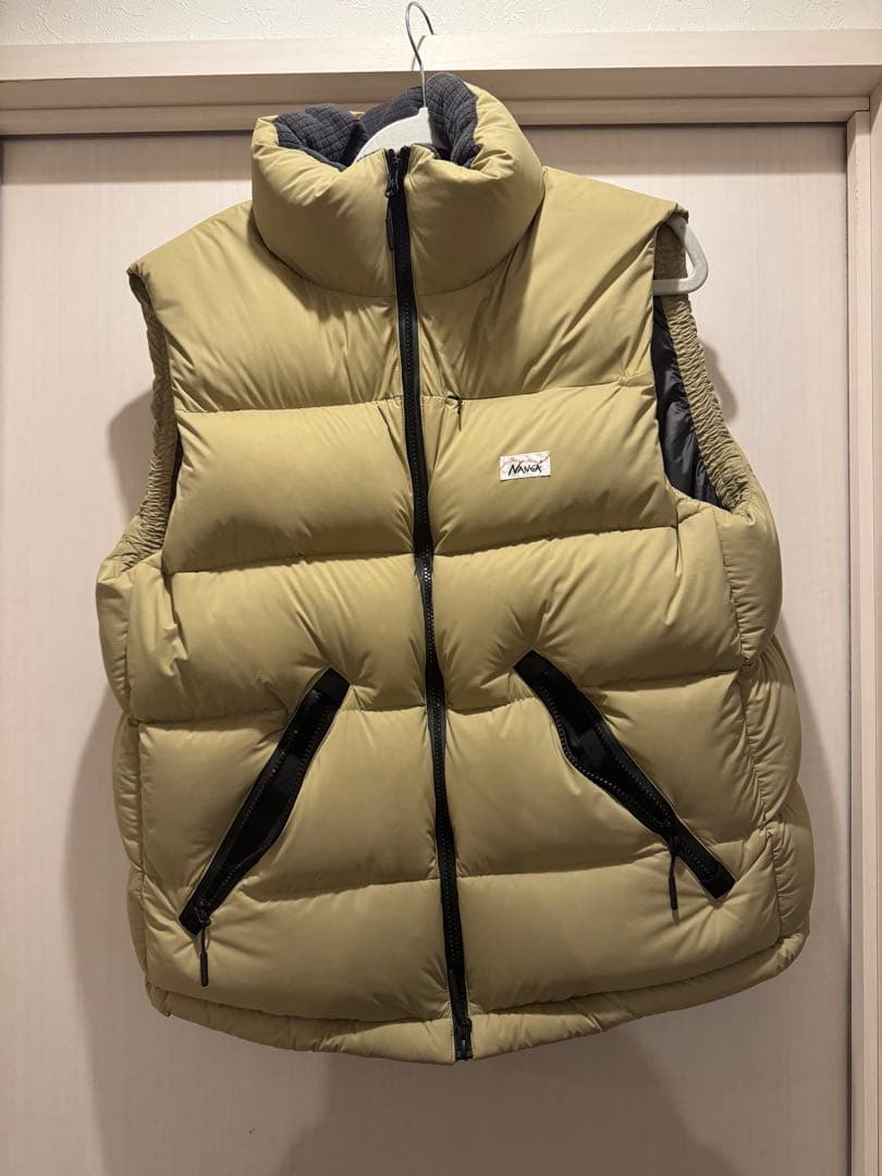 NANGAホワイトレーベル　ダウンベスト