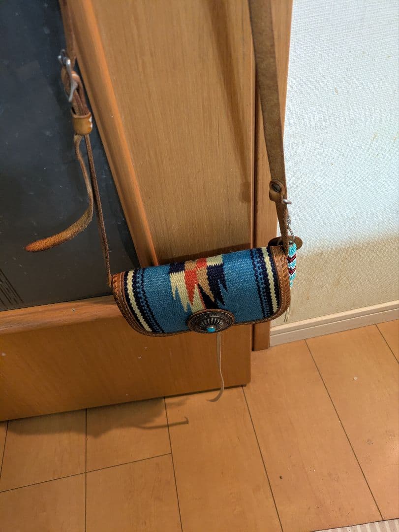 ラッキージョン　ショルダーウォレット