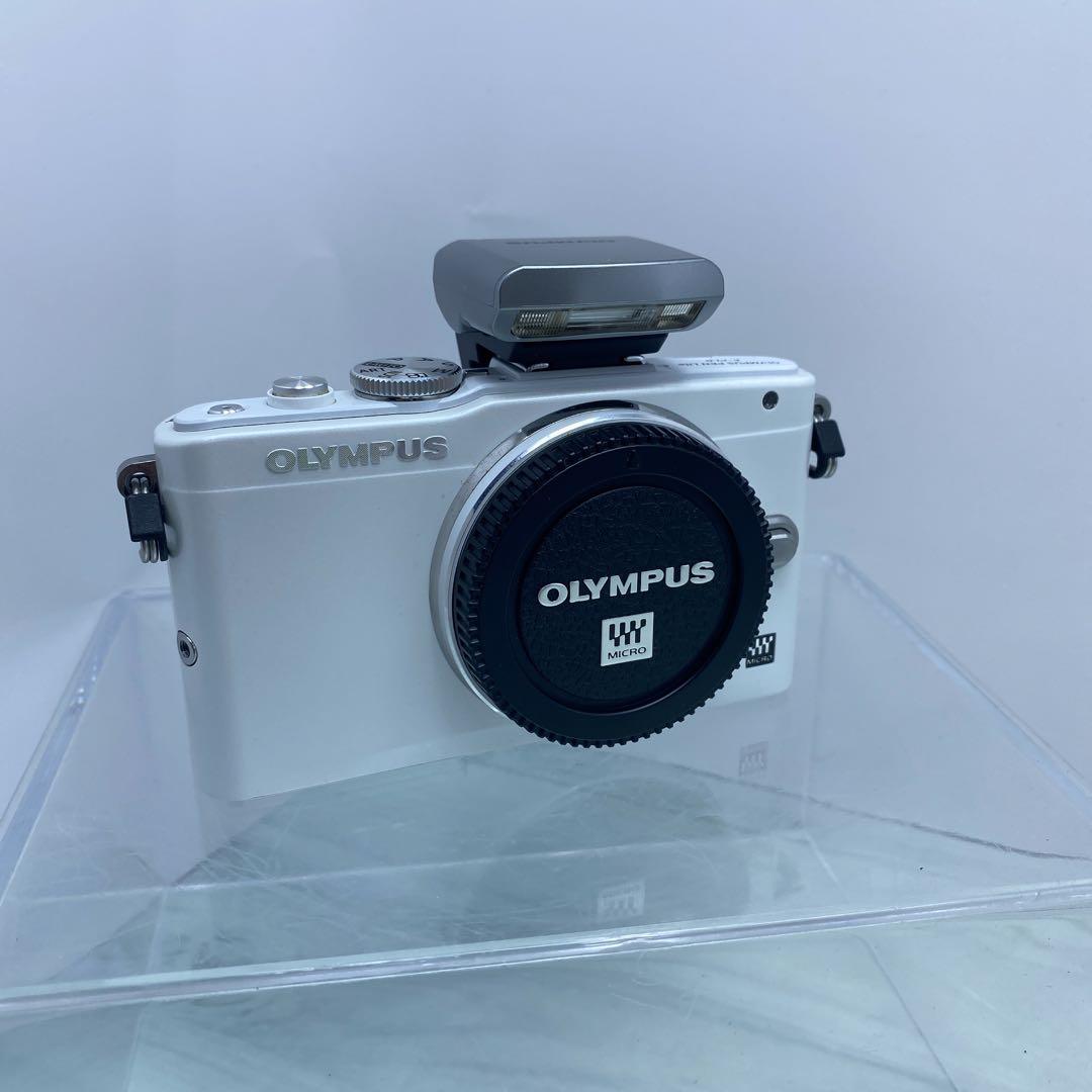 美品OLYMPUS オリンパスPEN Lite E-PL6ダブルズームキット