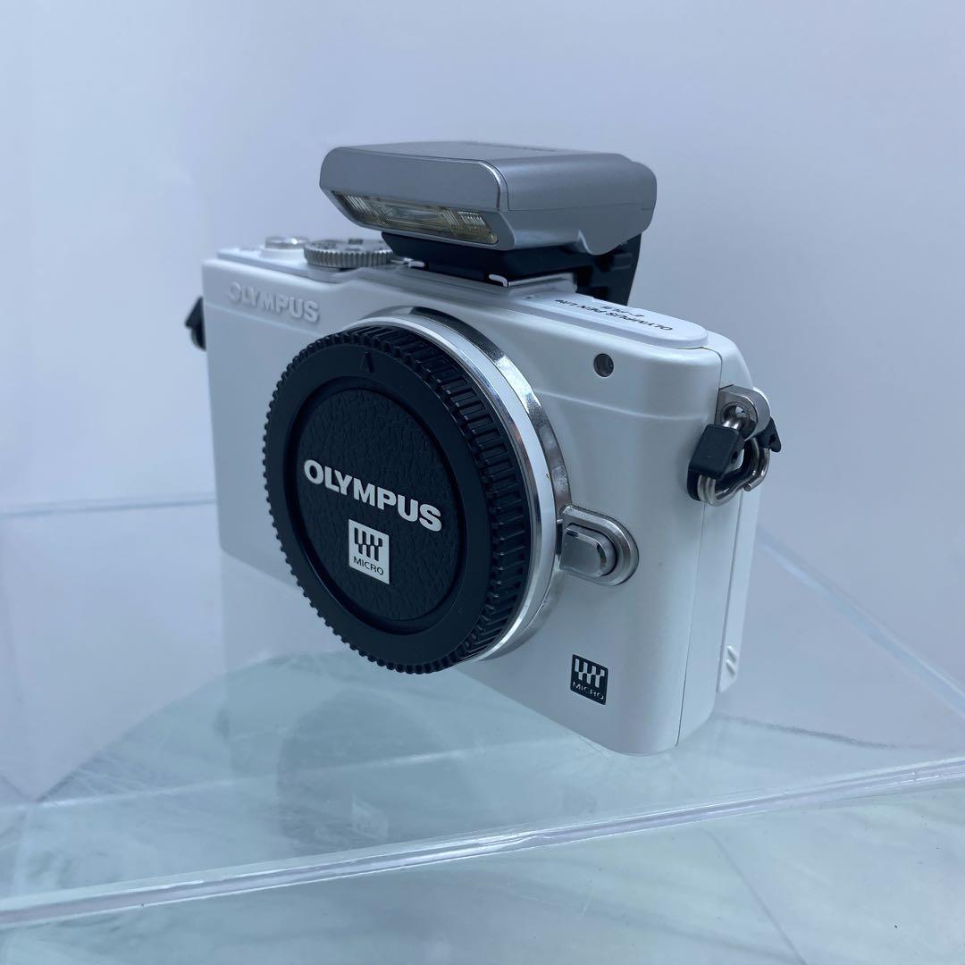 美品OLYMPUS オリンパスPEN Lite E-PL6ダブルズームキット