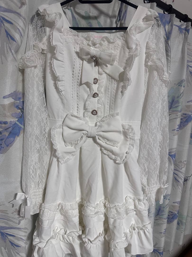 LIZLISA ティアラリボンティアードワンピース ホワイト