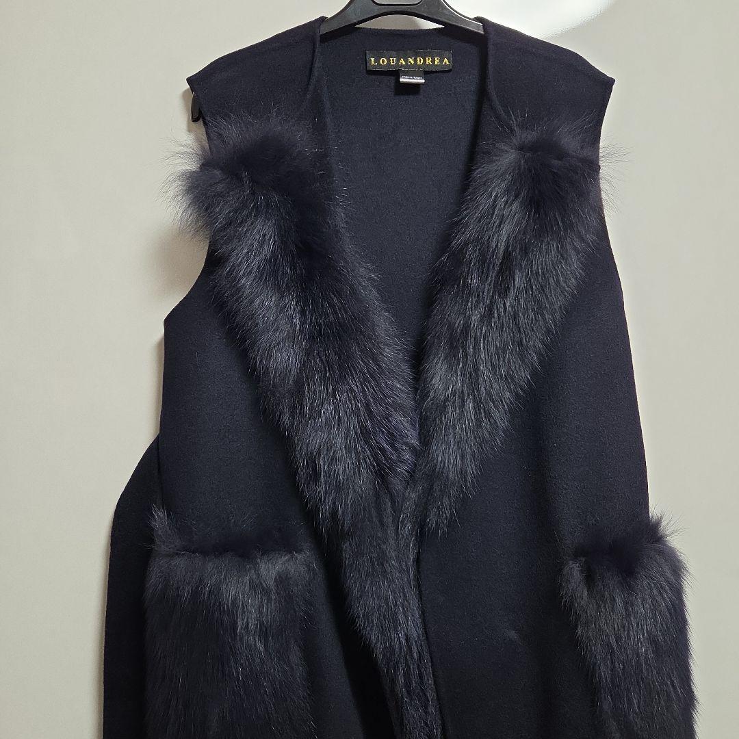 新品　LOUANDRA ネイビー ファー付きベスト　フォックスファー　ジレ