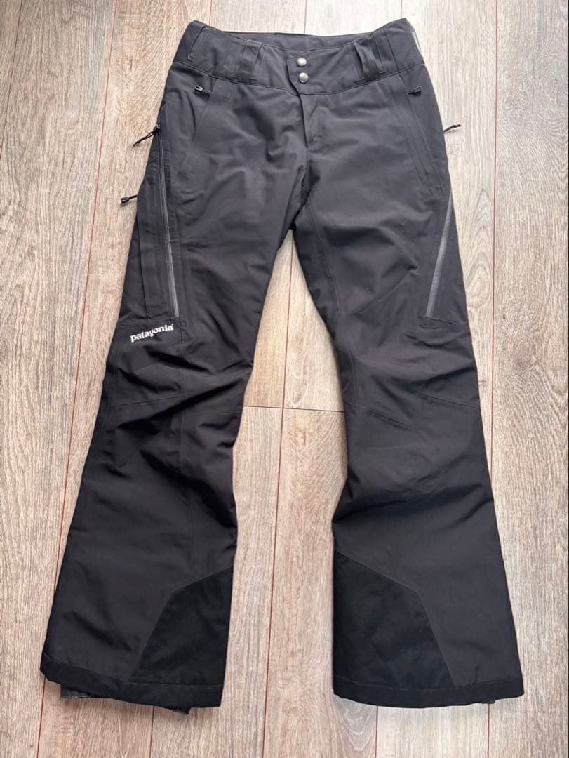パタゴニア　スノーパンツ　レディース　未使用