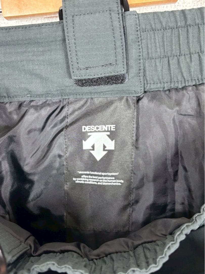 デサント セットアップ　男性　メンズ　 上下　スキーウェア　M