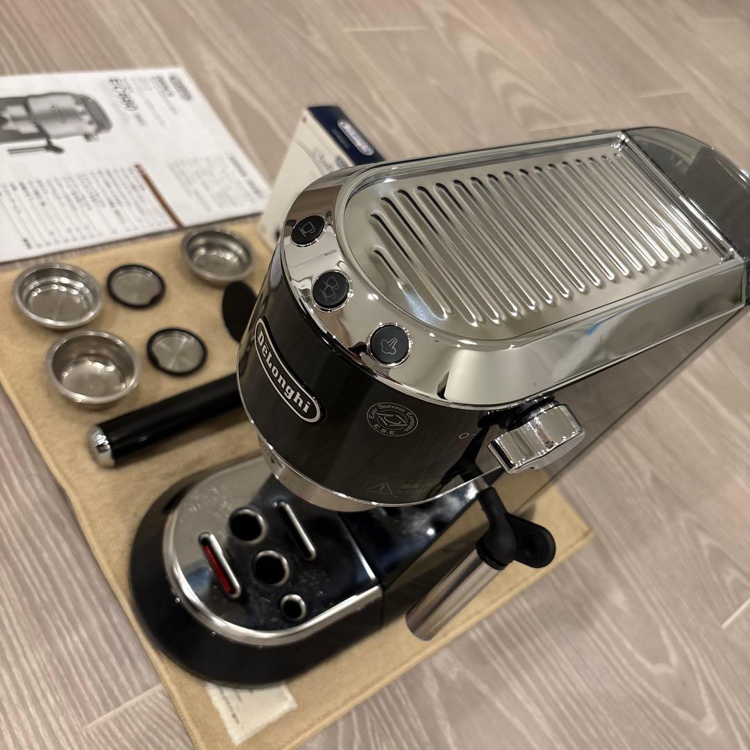 デロンギデディカEC680