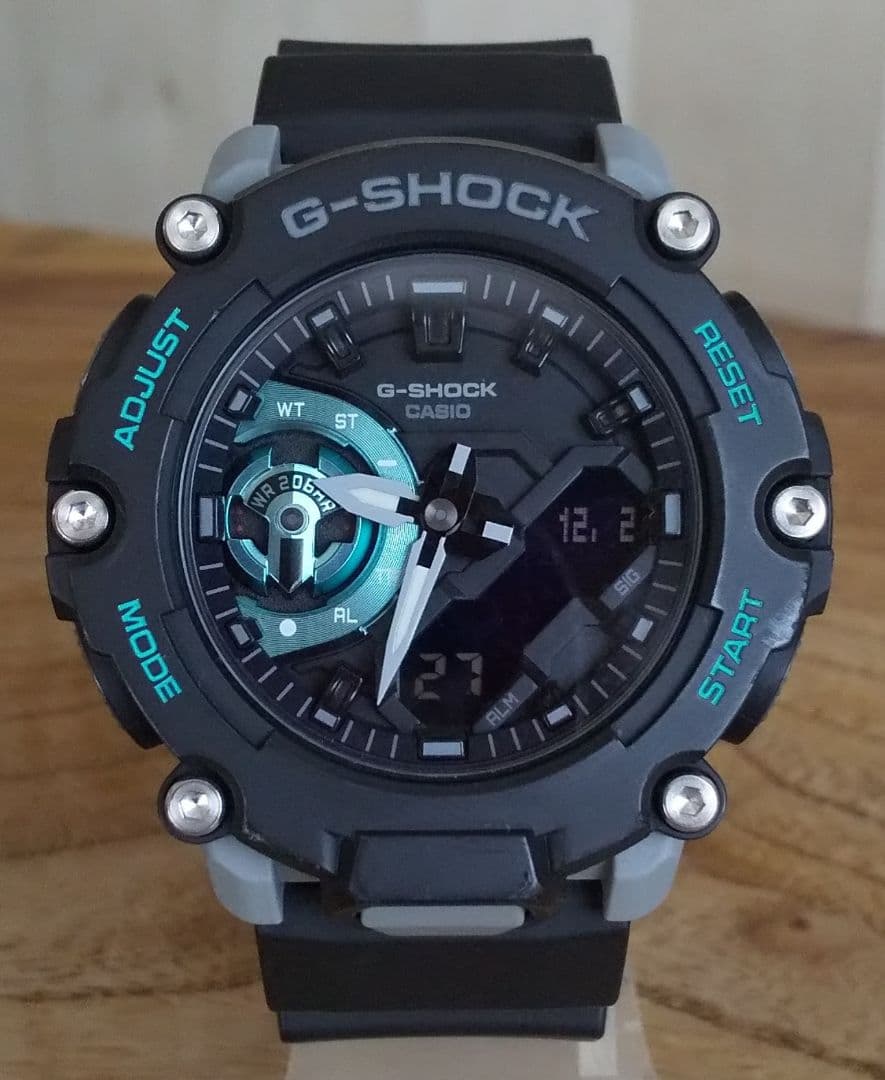 カシオ G-SHOCK GA-2200M カーボンコアガード構造