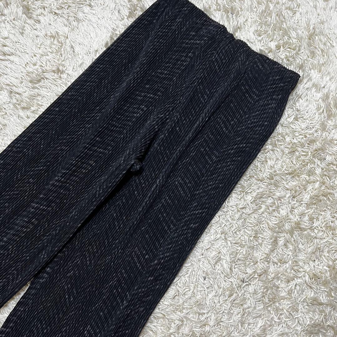 美品 イッセイミヤケ ISSEY MIYAKE プリーツ パンツ サイズ2