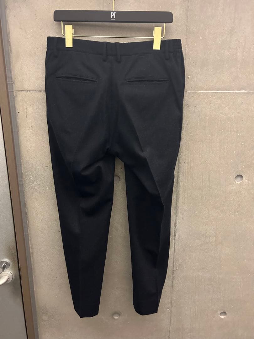 ニ*ス様 ジャブスアルキヴィオ　マサッチョ　ワンプリーツ　センタークリース