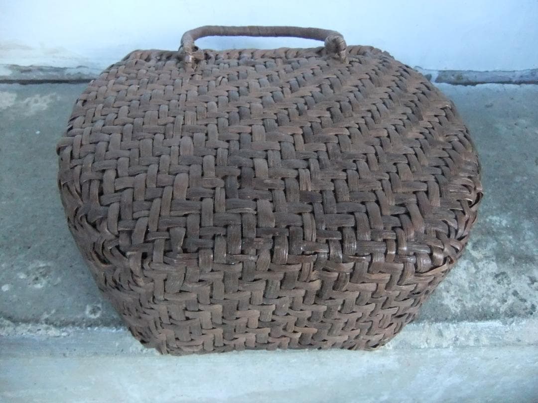 山葡萄かご　丸型小型　２way ( 手提げかご・ショルダーかご )