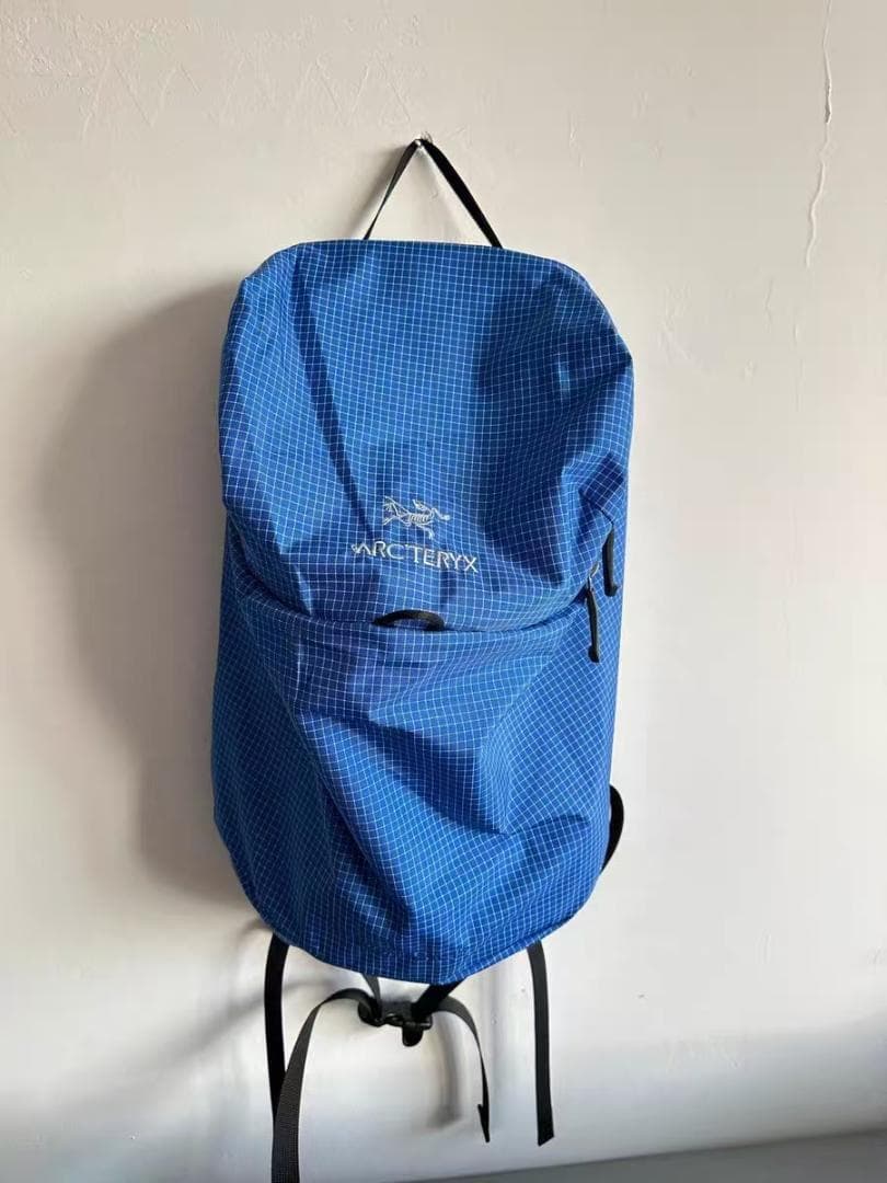 未使用ARC'TERYX Konseal15バッグパック青い格子