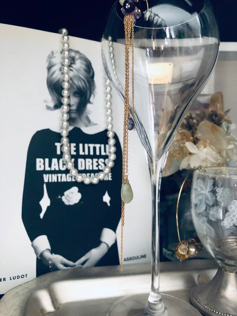 sweetpea ロングチェーン片耳ピアス　ピンク色保存袋付き