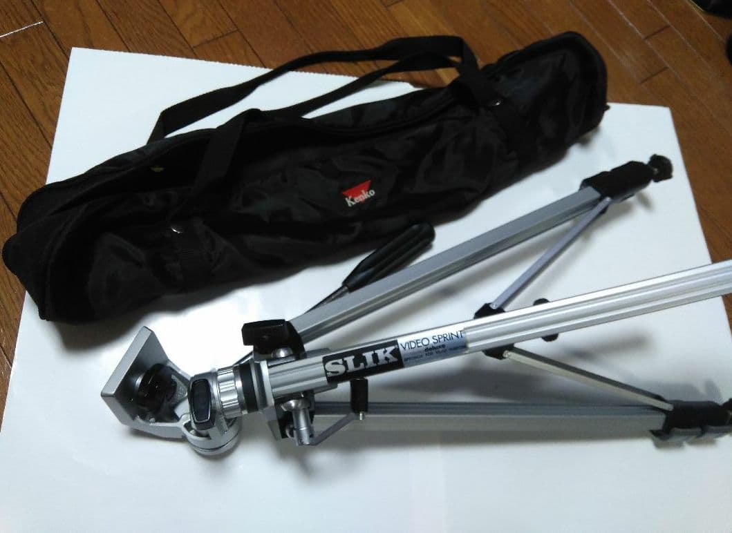 値下げ!Professional大型三脚ＳＬＫ／ビデオ、カメラ用美品です！