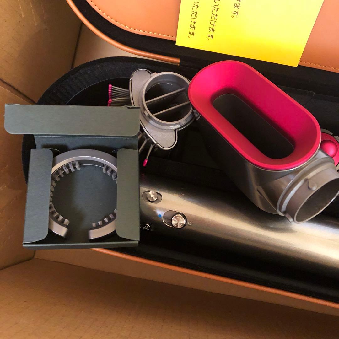 Dyson Airwrap ヘアドライヤー