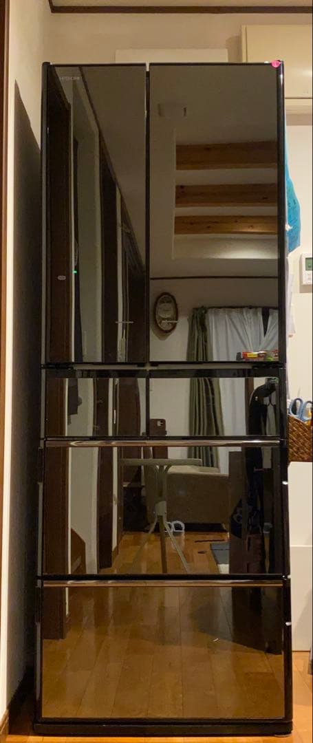 S*i様 HITACHI冷凍冷蔵庫R-Ｘ5700Ｅ　2015年製　 上級モデル