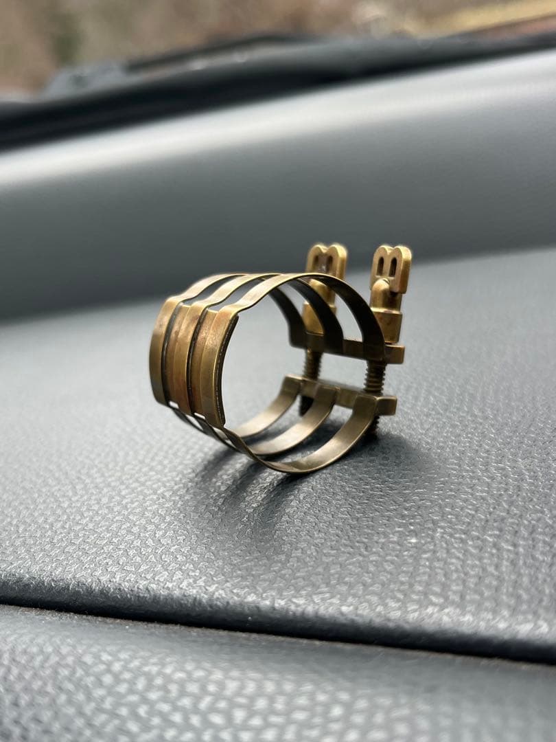 エコーブラス リガチャー アルトサックス ブリルハート