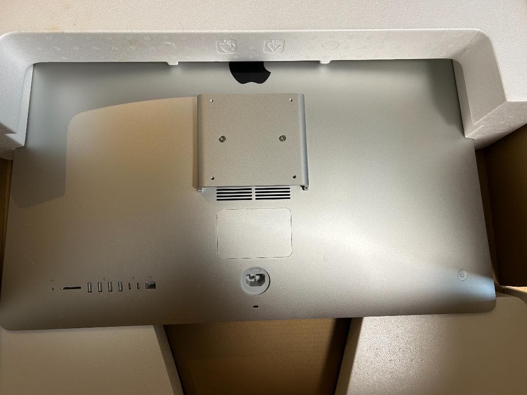 iMac (Retina 5K, 27-inch, 2020) VESA規格