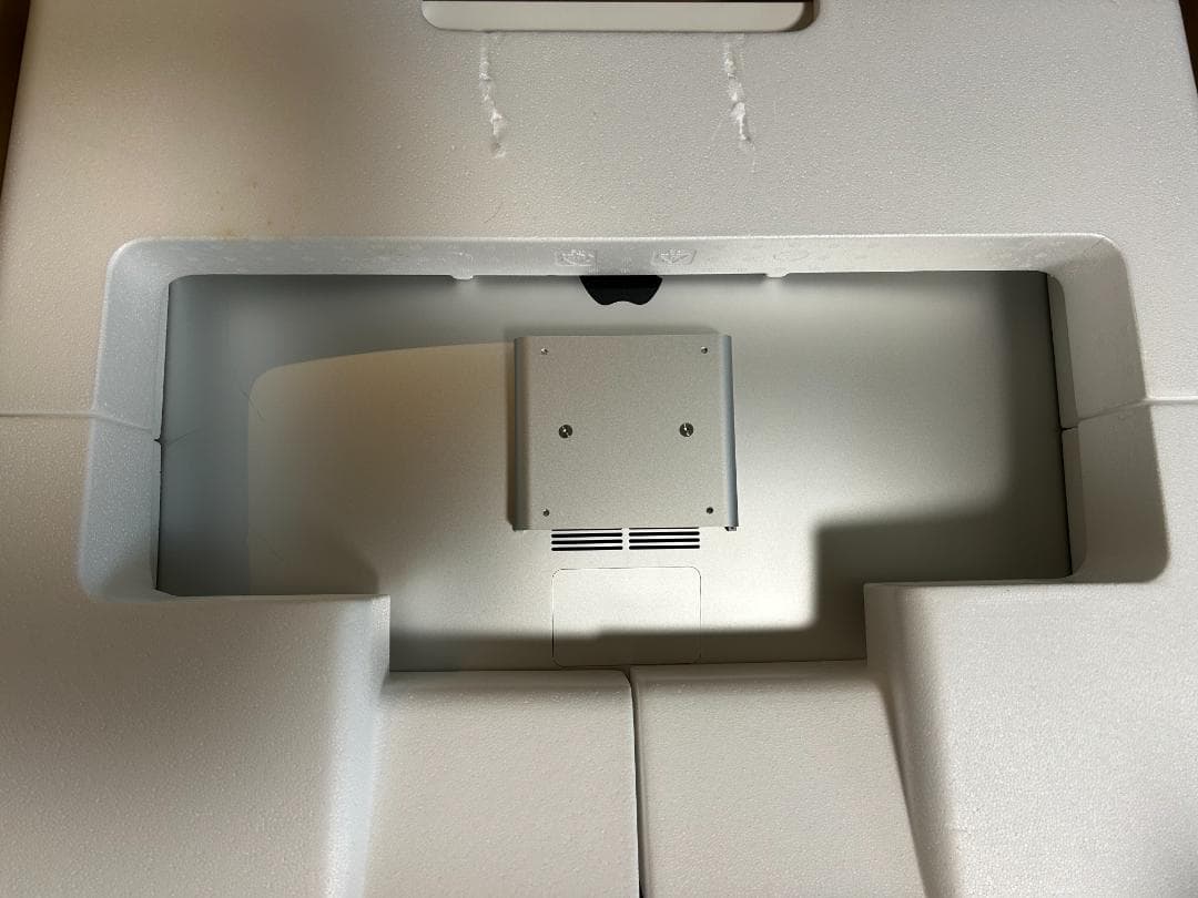 iMac (Retina 5K, 27-inch, 2020) VESA規格