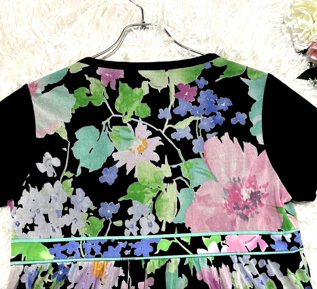【新品タグ付き】レオナール　カンカン素材　フラワープリント 半袖　チュニック