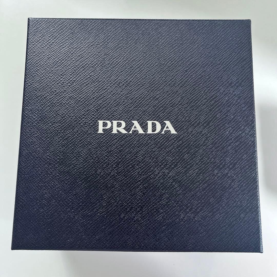 PRADA ブラック スパンコール ヘアバンド