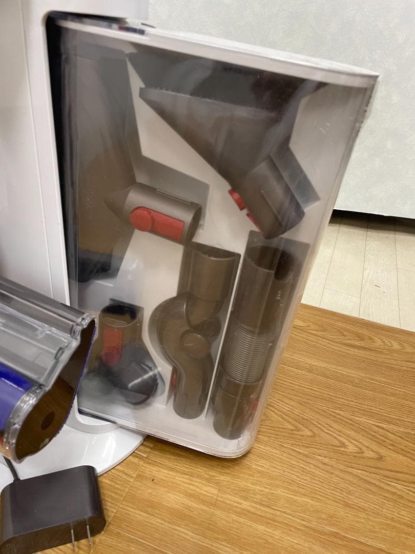 Y♦1238 ダイソン 掃除機 V10 fluffy SV12 フロアドック付き