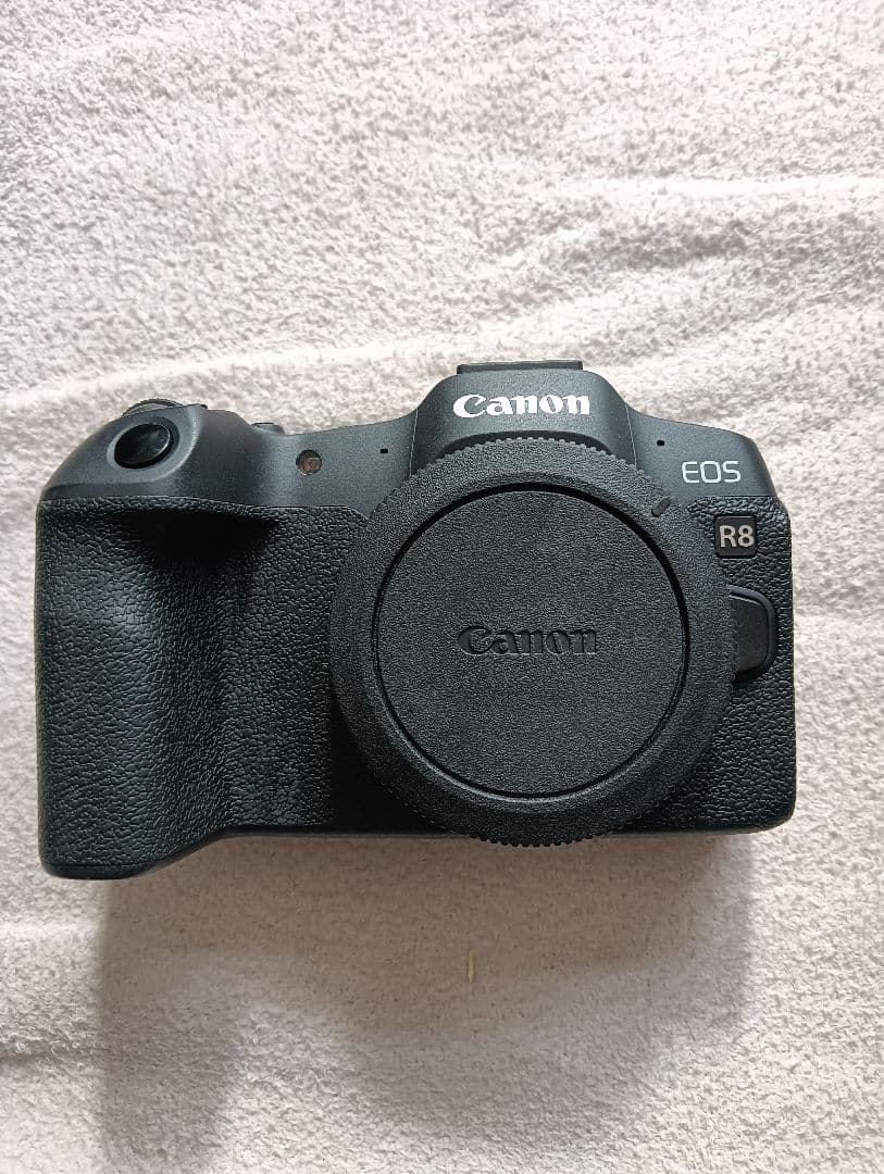 Canon EOS R8 ボディ 美品