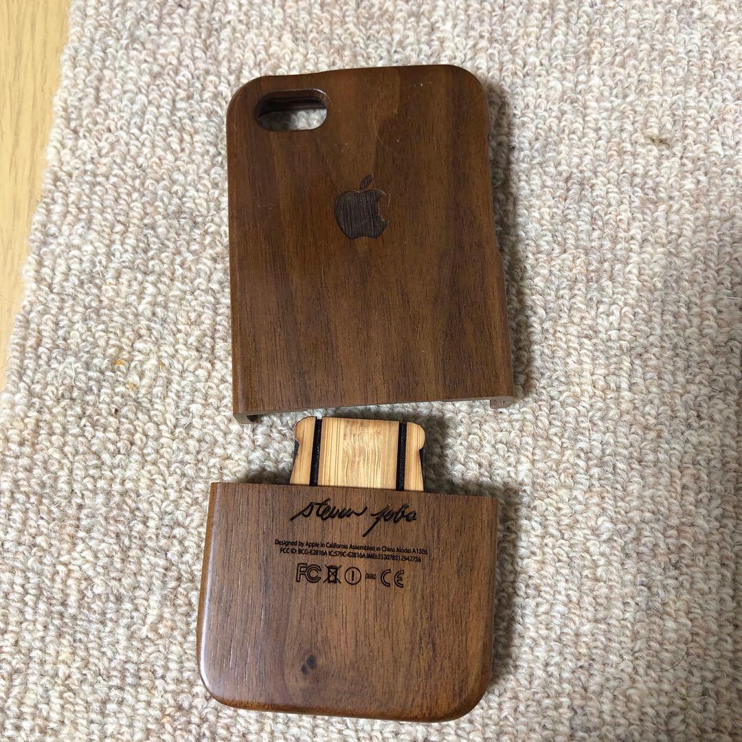 iPhone SE ウッドケース付き