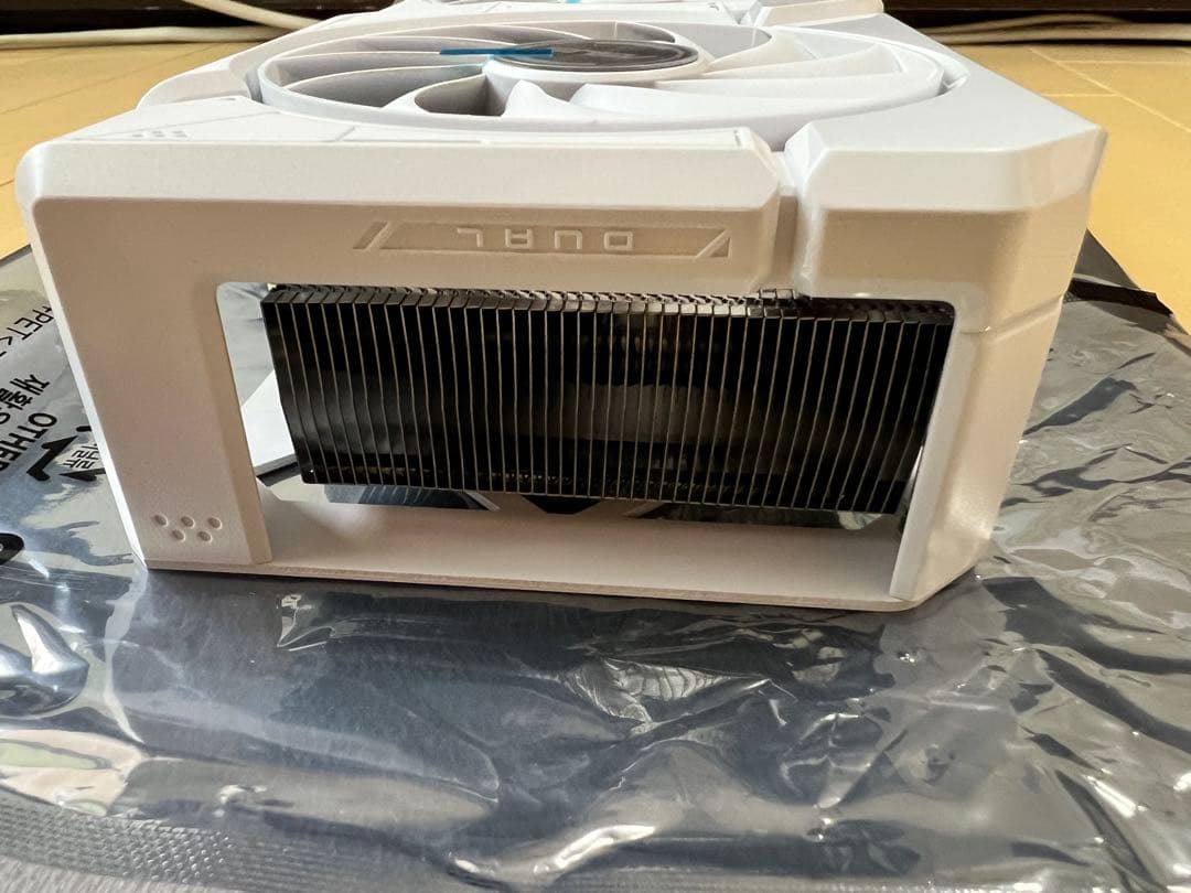 極美品ASUS GeForce RTX 4060 Ti 8GB OC