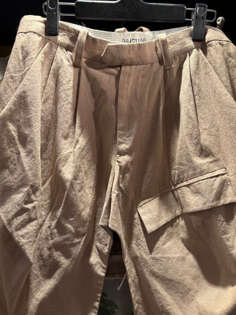 激レア20471120新品タグ付き未使用品変形 プリーツ ハーフパンツ