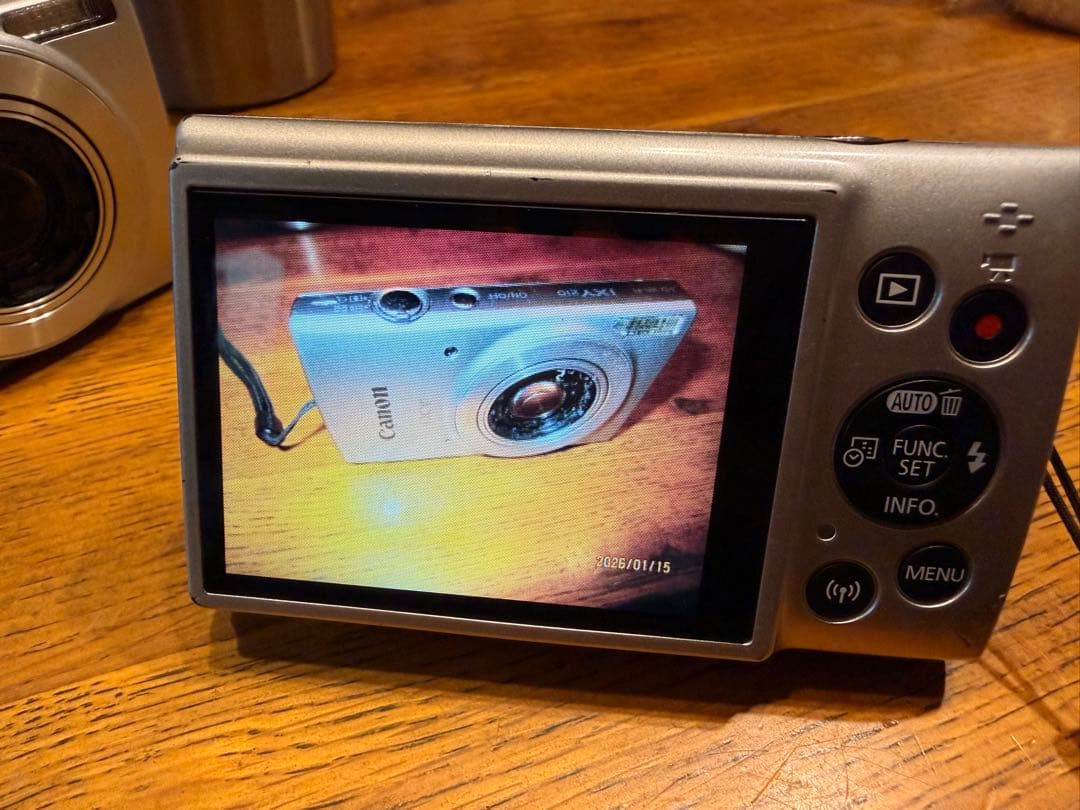 Canon IXY 210 2台セット　ジャンク