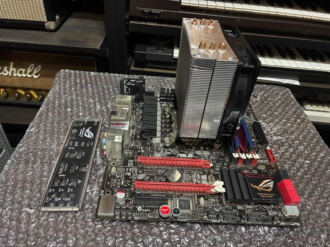 【希少】ASUS MAXIMUS V GENEセット（OS認証/バックパネル付）