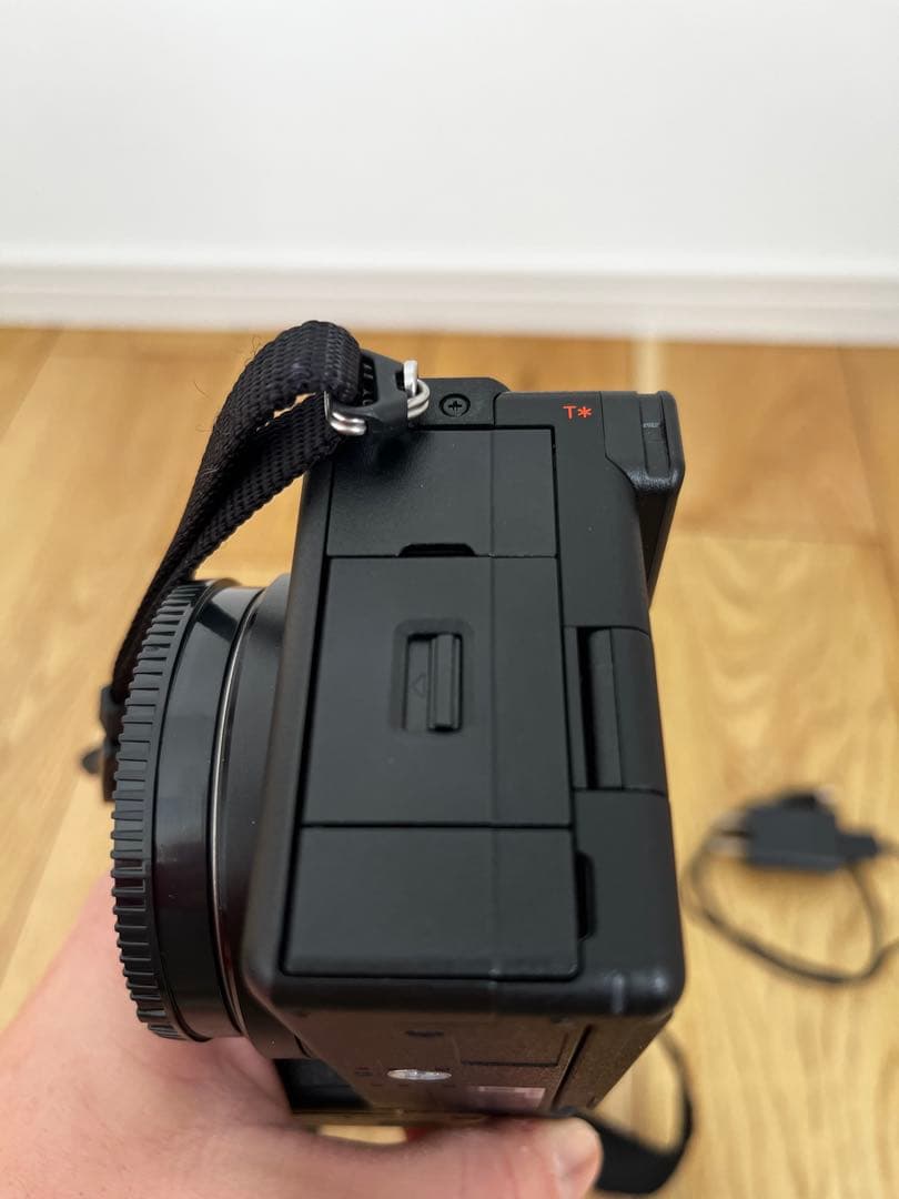 SONY a6700 ミラーレス一眼　美品