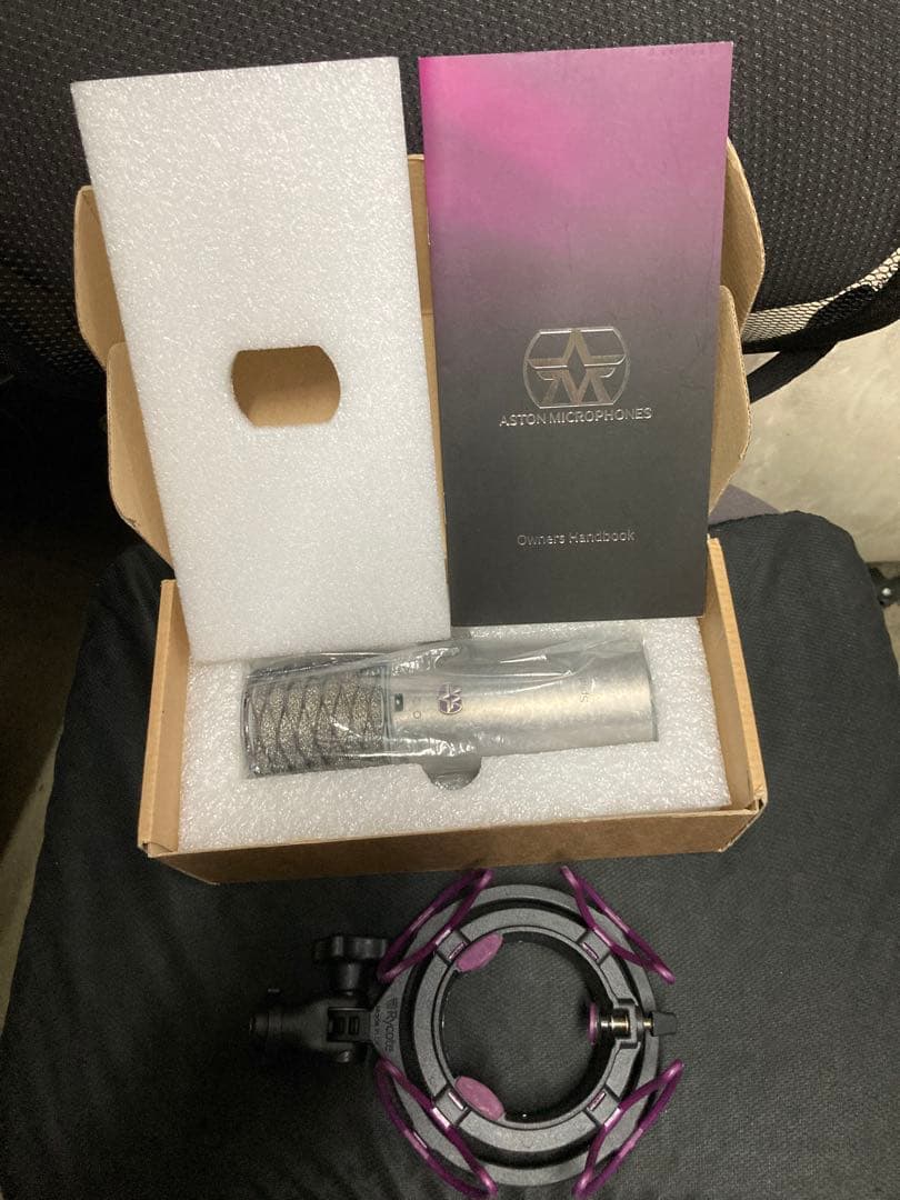 アストン　スピリット　コンデンサーマイク、ラスト1本 ショックマウント付き！