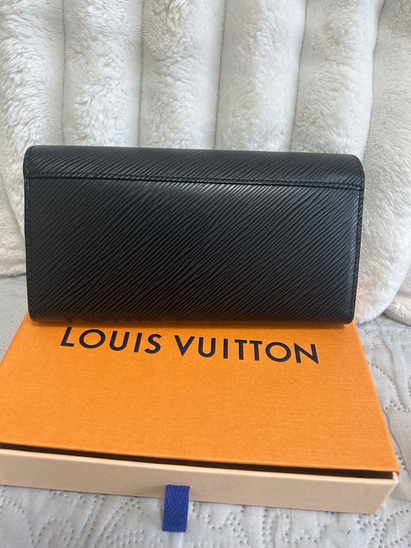 LOUIS VUITTON エピレザー ブラック 長財布