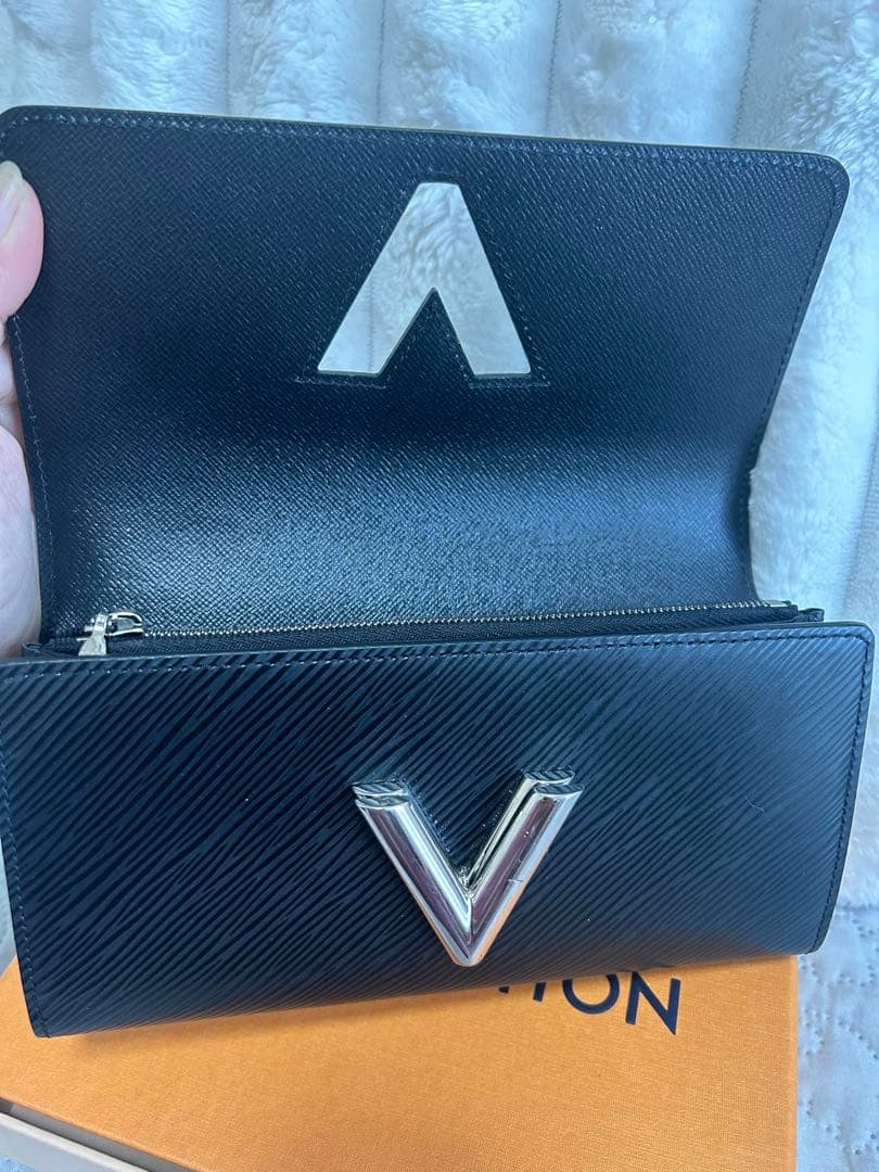 LOUIS VUITTON エピレザー ブラック 長財布