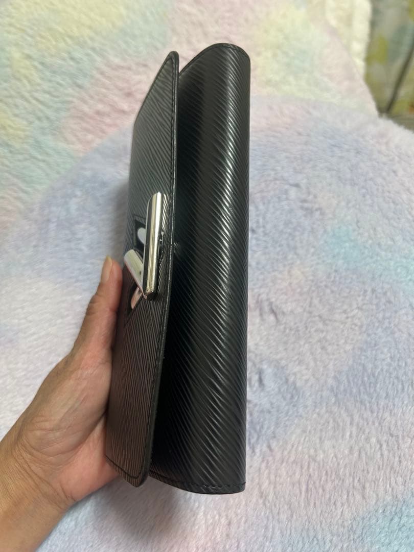 LOUIS VUITTON エピレザー ブラック 長財布